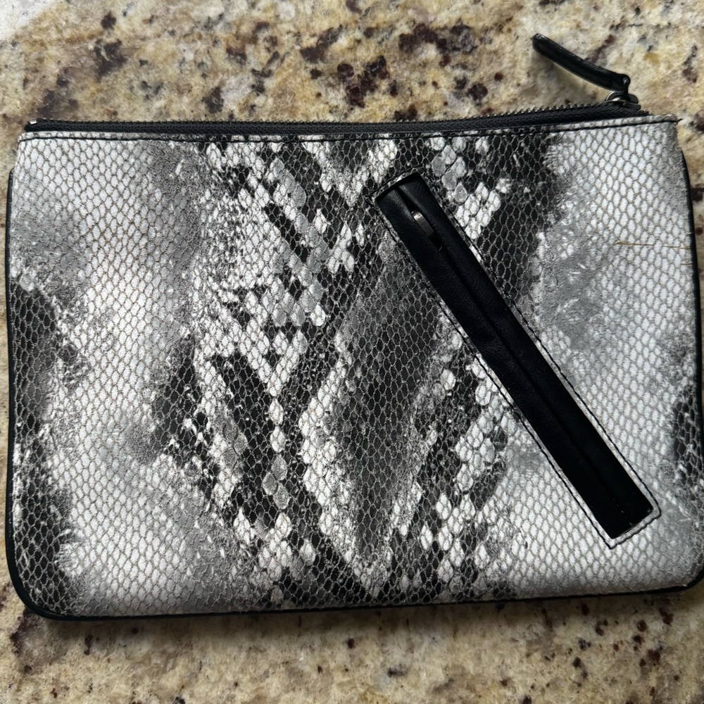 Gap Black & White Snakeskin clutch , top Zip